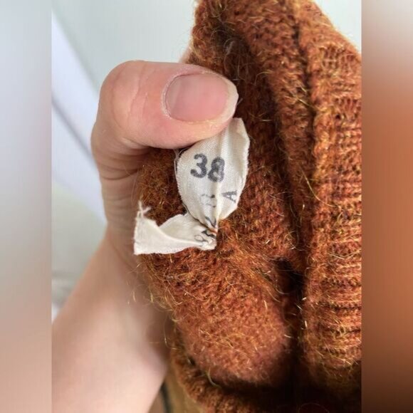 1950s/60s Chocolate-Orange Knitted Sweater from The Brand Black & White - Picture 10 of 10